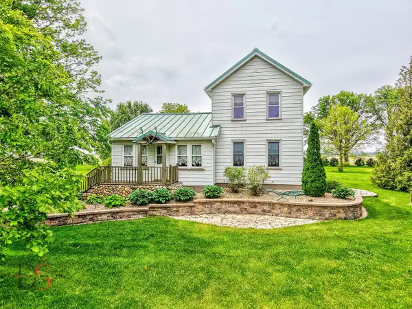 7672 E 3300 North Road, Streator, IL 61364