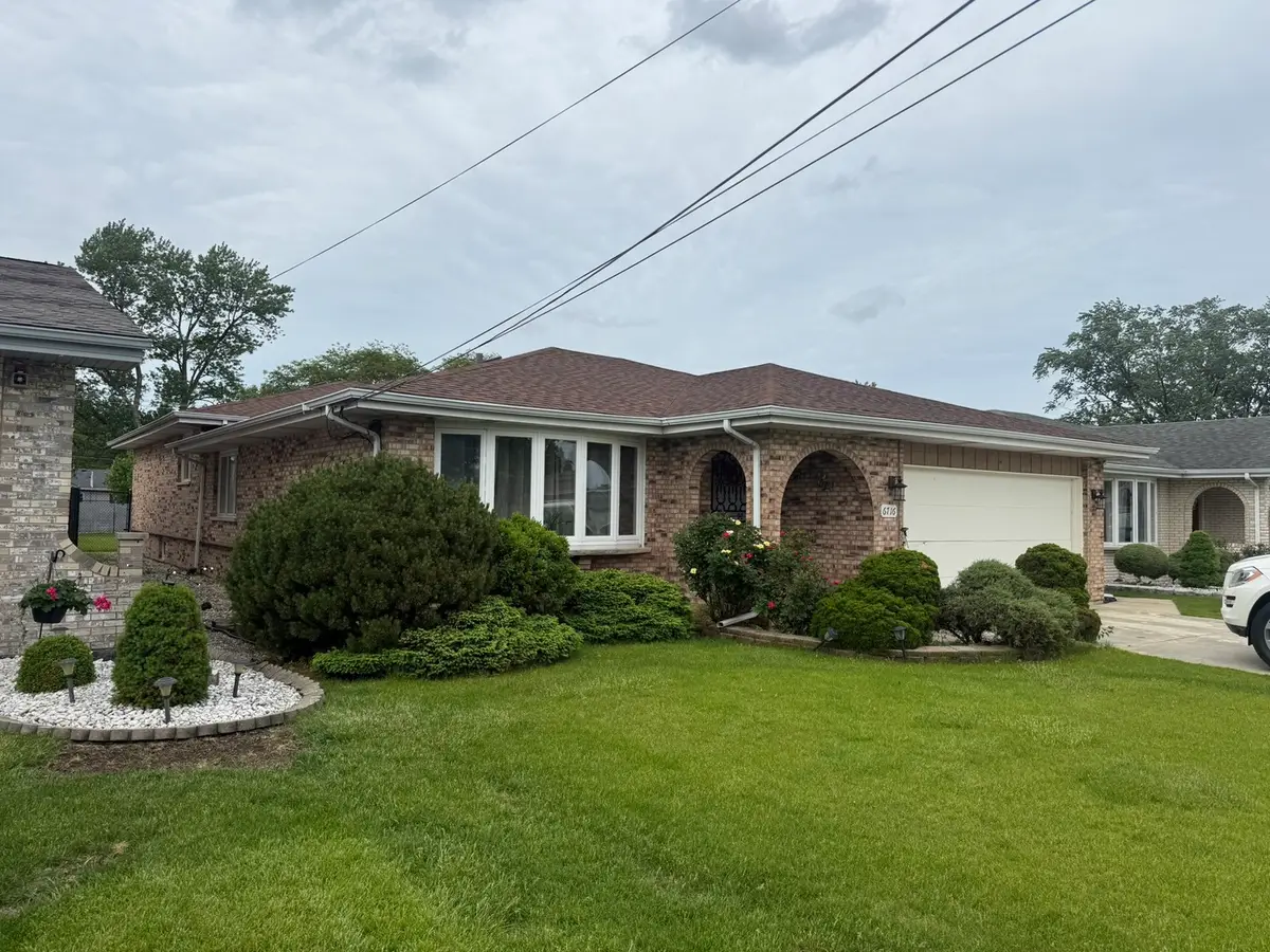 6716 W 89th Place, Oak Lawn, IL 60453 - #1