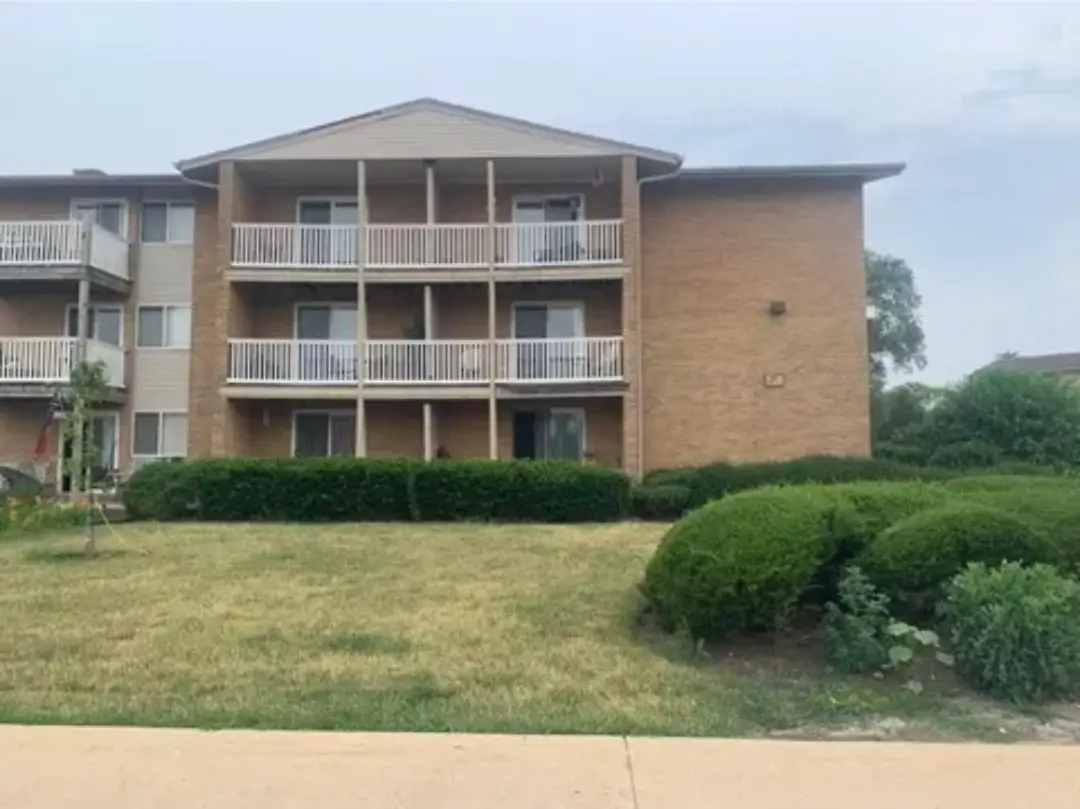 910 Beau Drive #313, Des Plaines, IL 60016 - #1