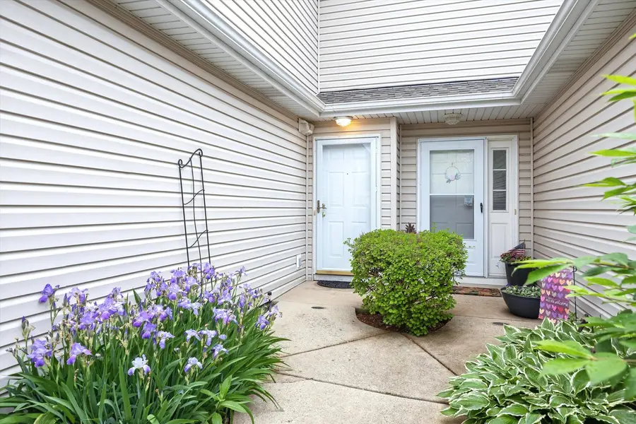 1673 Waterford Road, North Aurora, IL 60542 - #2