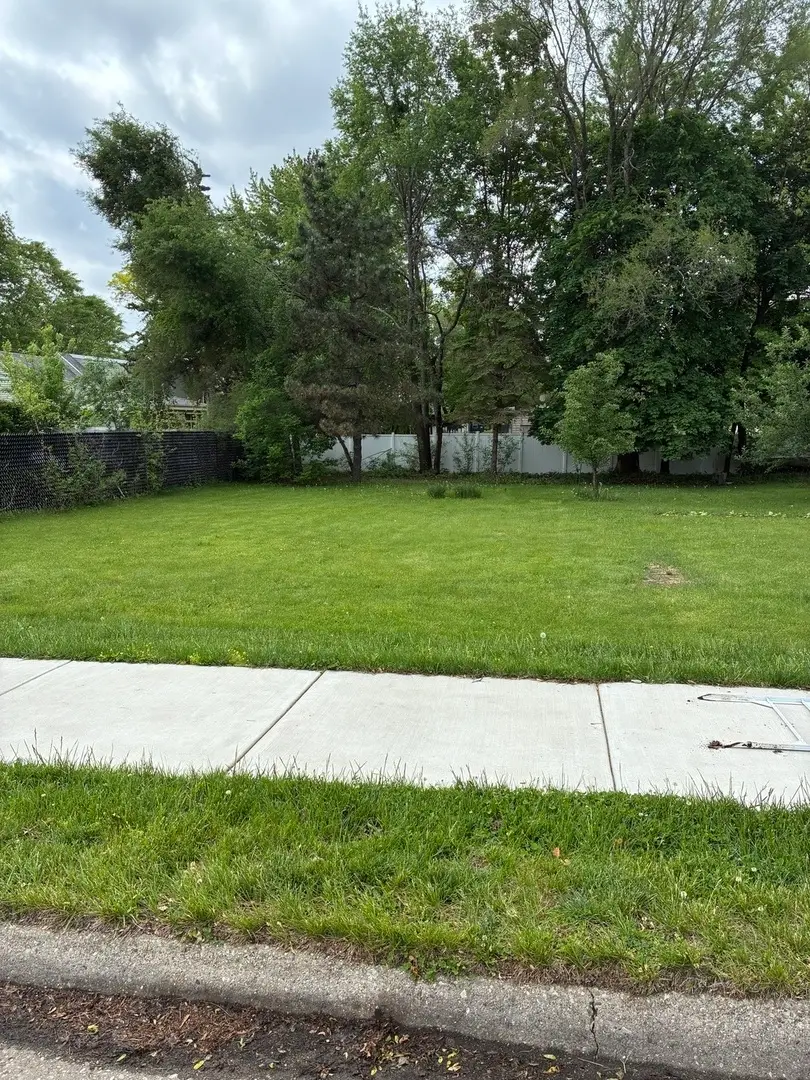 18XX W Pearl Avenue, Rockford, IL 61103 - #1