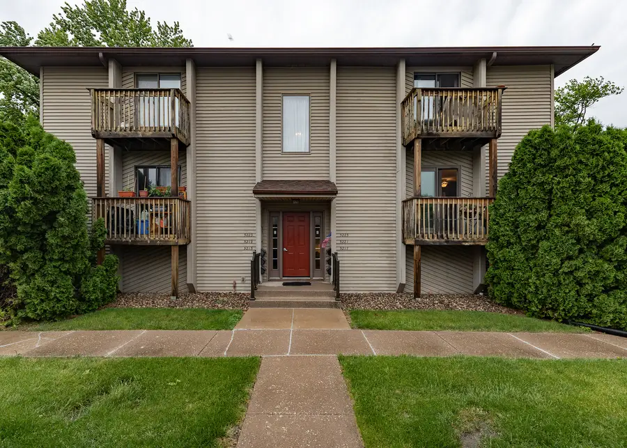 5221 26th Ave A Court #4, Moline, IL 61265 - #2