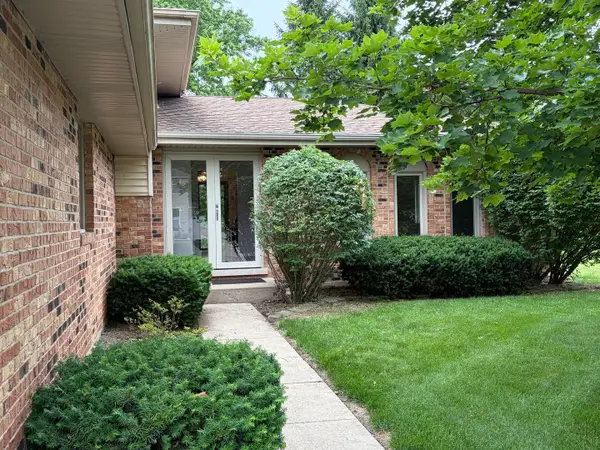 1159 Peachtree Court, Naperville, IL 60540