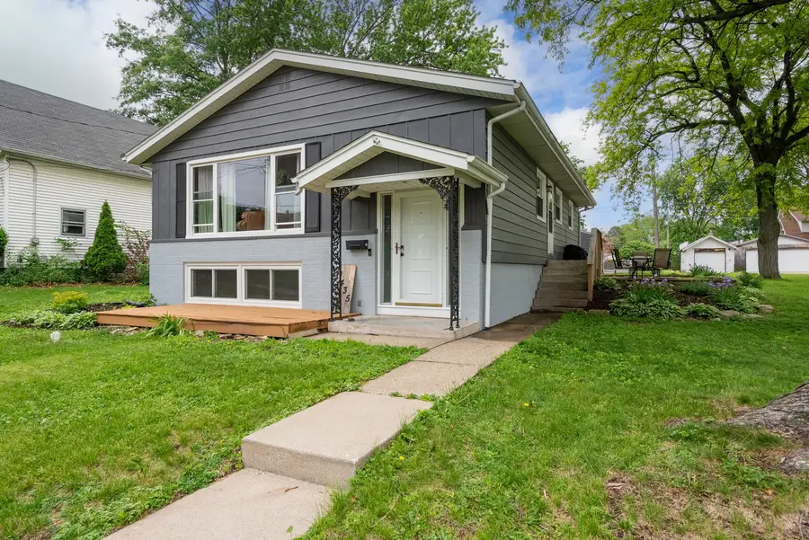 1435 26th Avenue, Moline, IL 61265 - #2