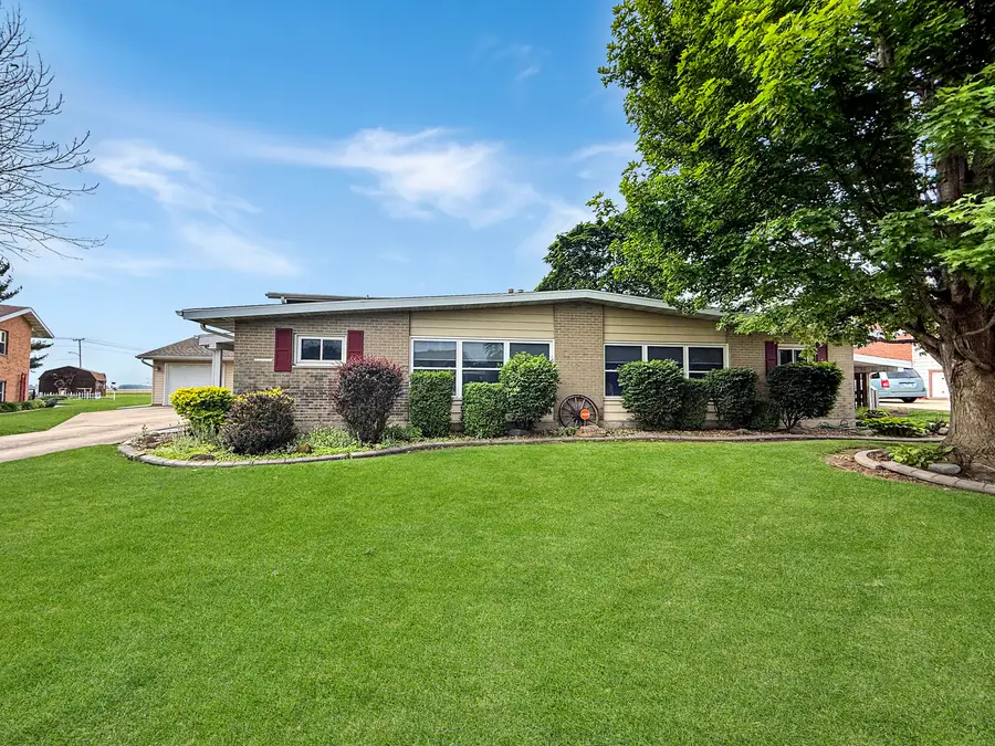 1616 Golfview Circle, Rantoul, IL 61866 - #3