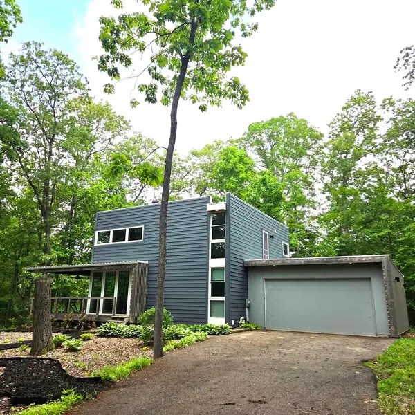 287 Lake Thunderbird Drive, Putnam, IL 61560