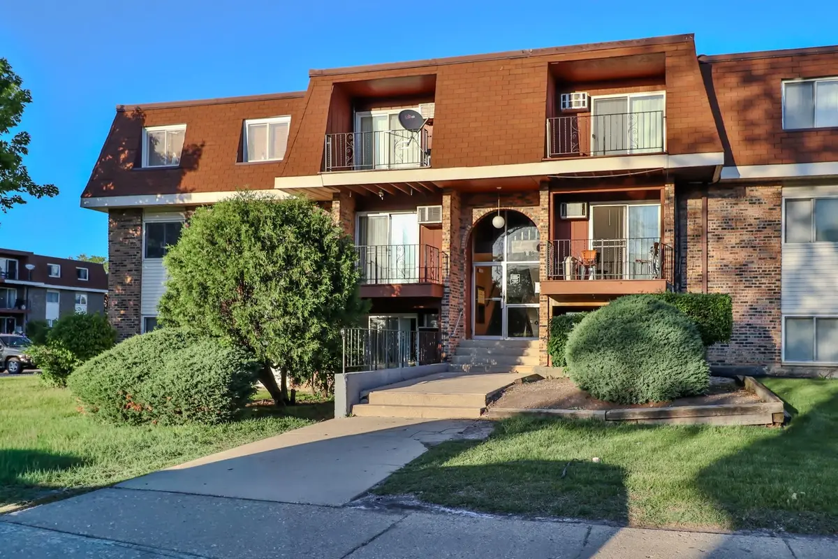 1085 Valley Lane #216, Hoffman Estates, IL 60169 - #1