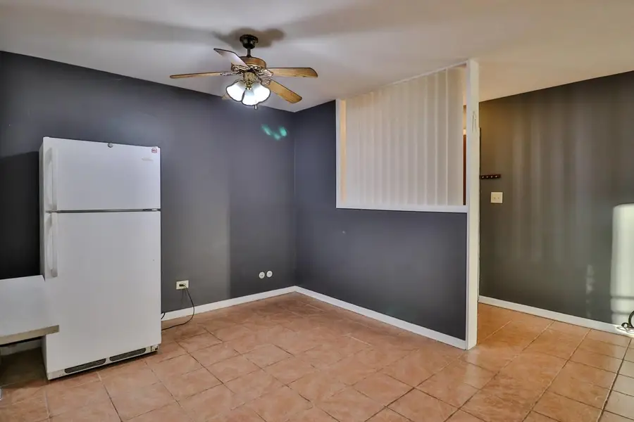 1085 Valley Lane #216, Hoffman Estates, IL 60169 - #3