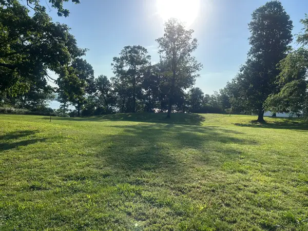 602 S Raum Park Drive, Golconda, IL 62938