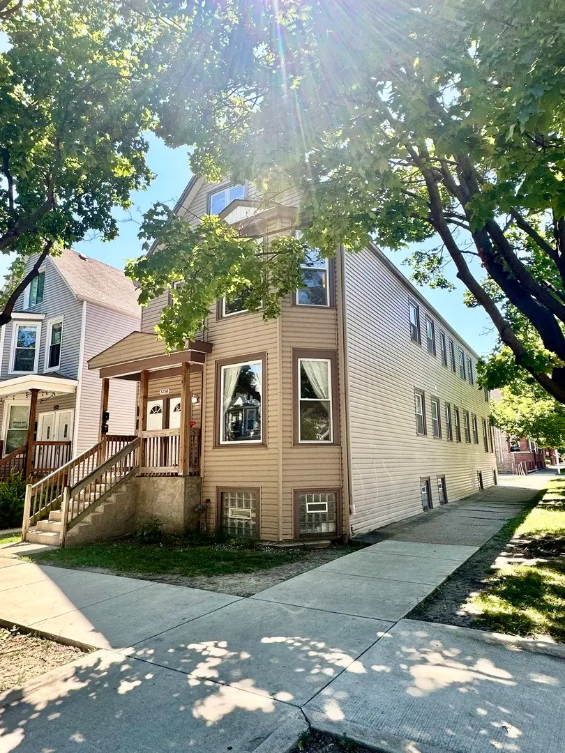3258 N Ridgeway Avenue, Chicago, IL 60618 - #2