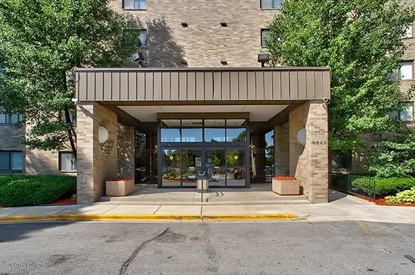 6340 Americana Drive #310, Willowbrook, IL 60527 - #3