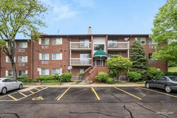 820 N Lakeside Drive #1C, Vernon Hills, IL 60061