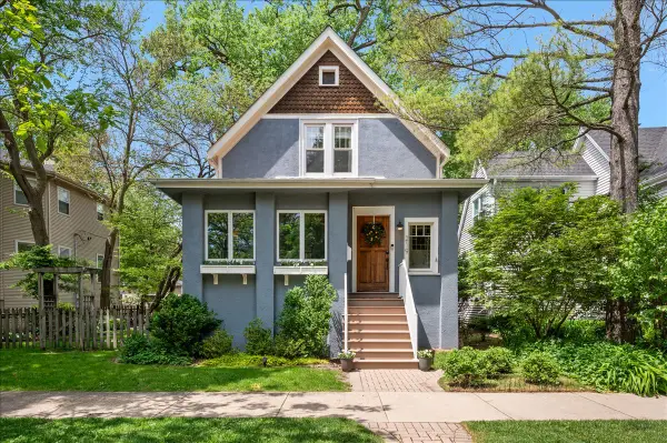 219 Catalpa Place, Wilmette, IL 60091