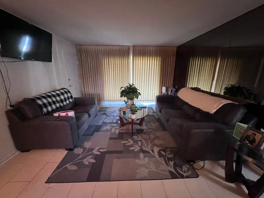 9409 Bay Colony Drive #1E, Des Plaines, IL 60016 - #2