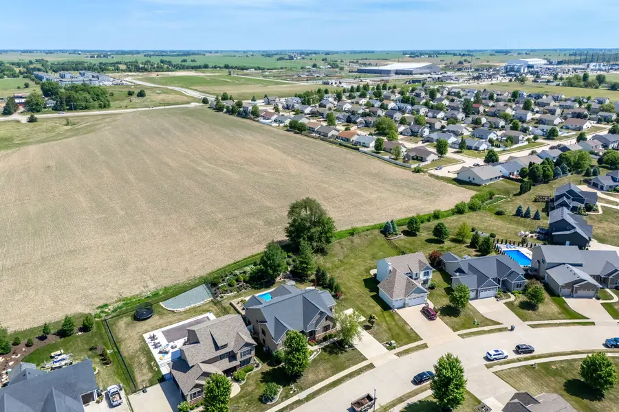 6234 Whispering Hill Court, Bettendorf, IA 52722 - #3
