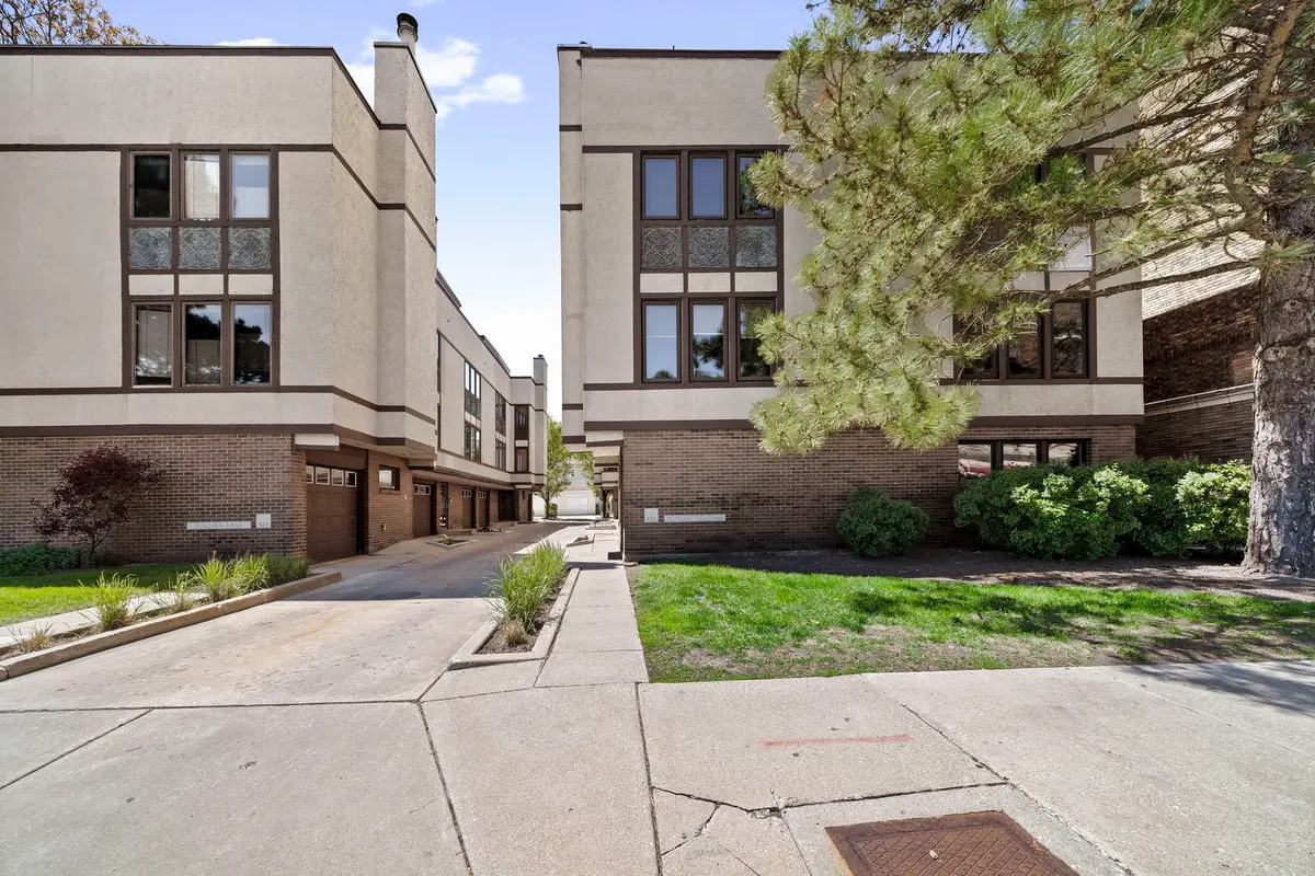425 S Oak Park Avenue #C, Oak Park, IL 60302 - #1