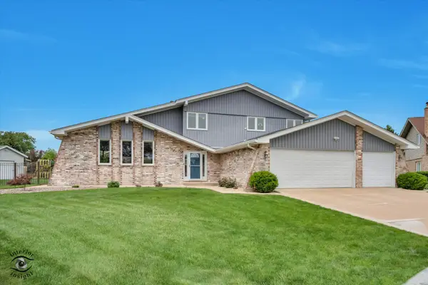 11732 Hidden Brook Court, Orland Park, IL 60467
