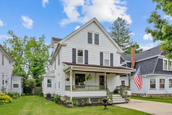 379 Seminary Avenue, Aurora, IL 60505