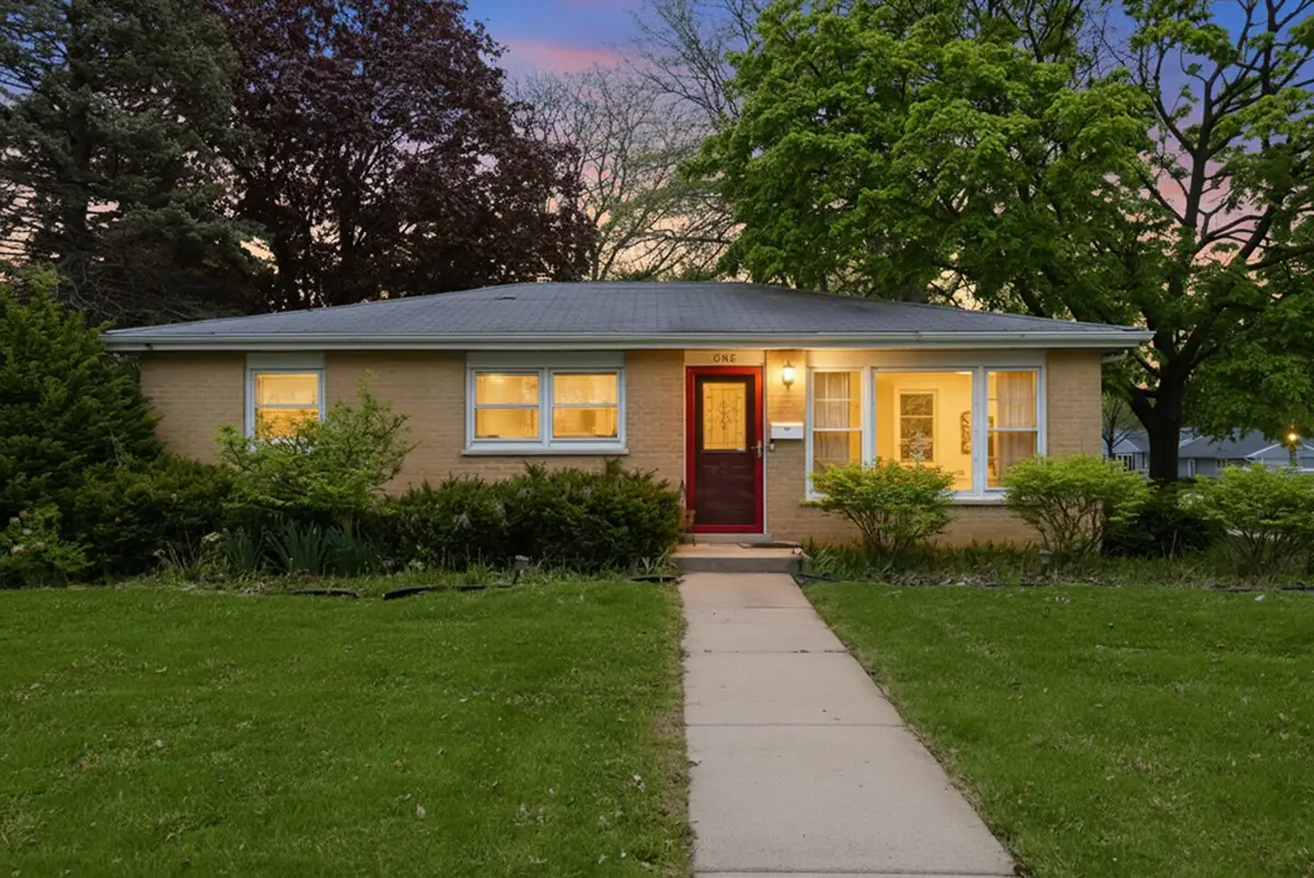 1 N Edward Street, Mount Prospect, IL 60056 - #1