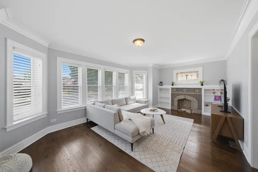 6126 W Roscoe Street, Chicago, IL 60634 - #2