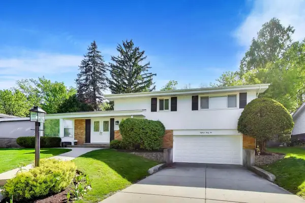 1832 Smith Road, Northbrook, IL 60062