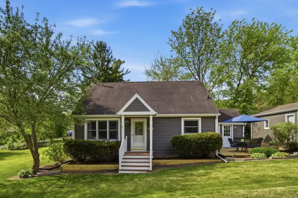 1010 Sunnyside Avenue, Wauconda, IL 60084