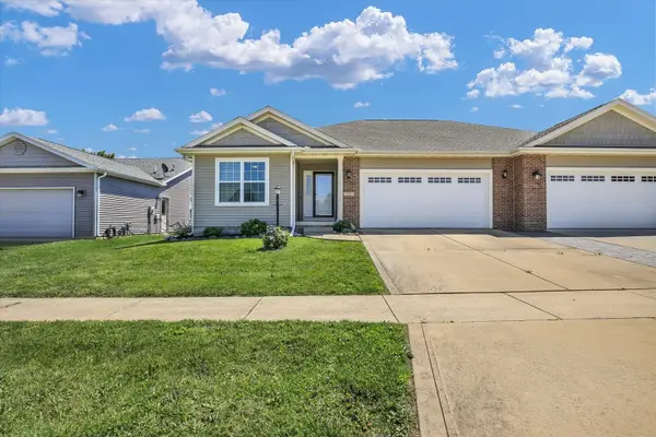 1711 E Lexington Drive, Urbana, IL 61802