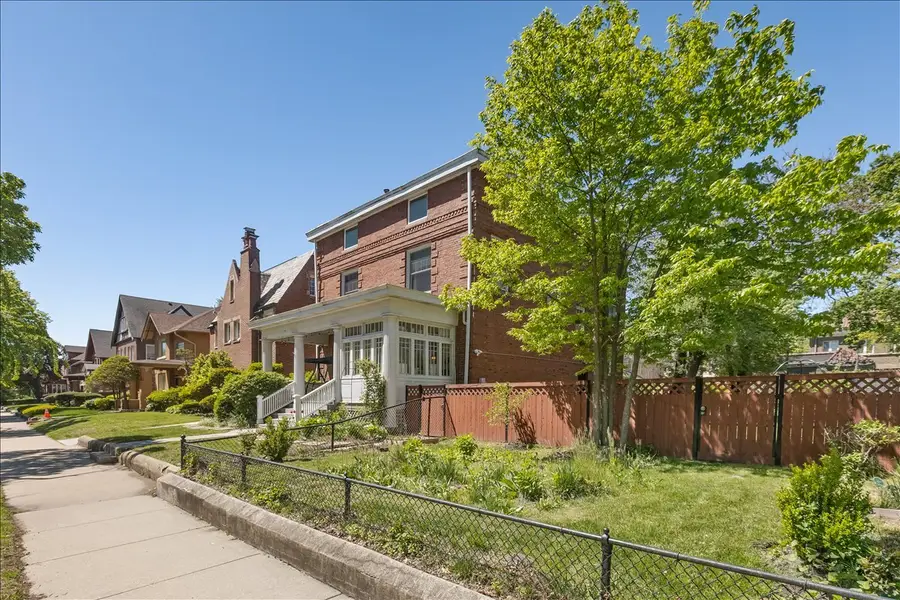6910 S Euclid Avenue, Chicago, IL 60649 - #2