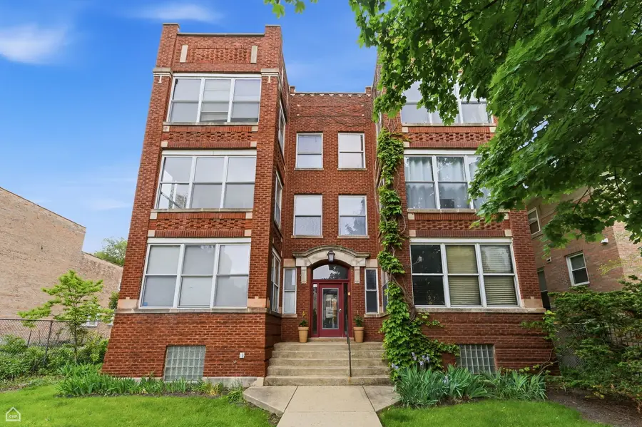 6123 S Woodlawn Avenue #3, Chicago, IL 60637 - #2