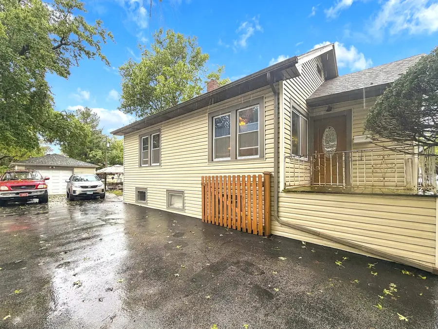 458 S Harvard Avenue, Villa Park, IL 60181 - #2