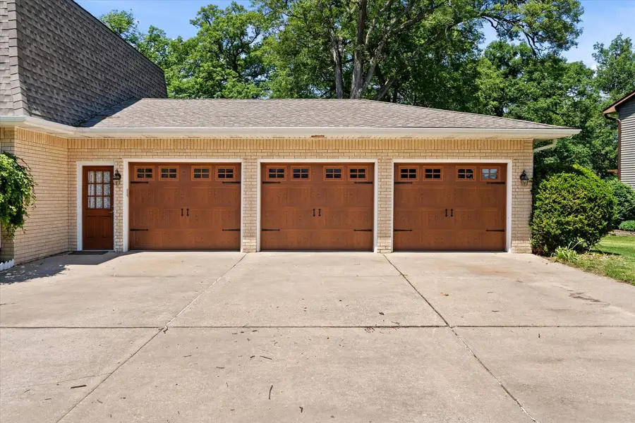 10 Oak Grove Road, Geneseo, IL 61254 - #2