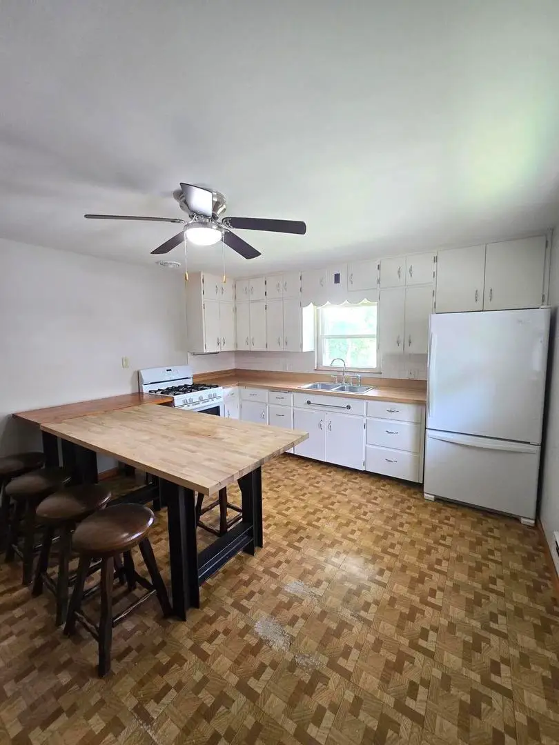 908 Oakland Avenue, Joliet, IL 60435 - #2