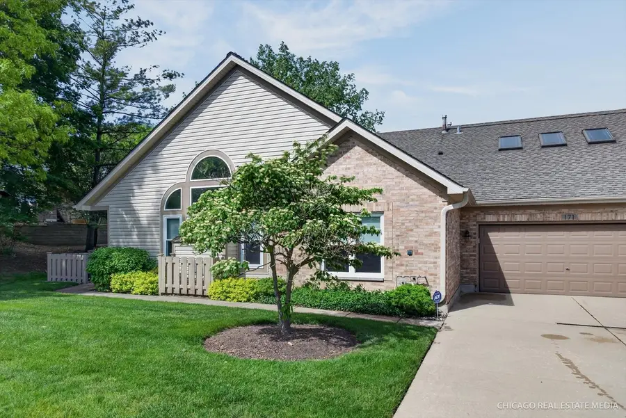 171 Canterbury Court #171, Bloomingdale, IL 60108 - #2