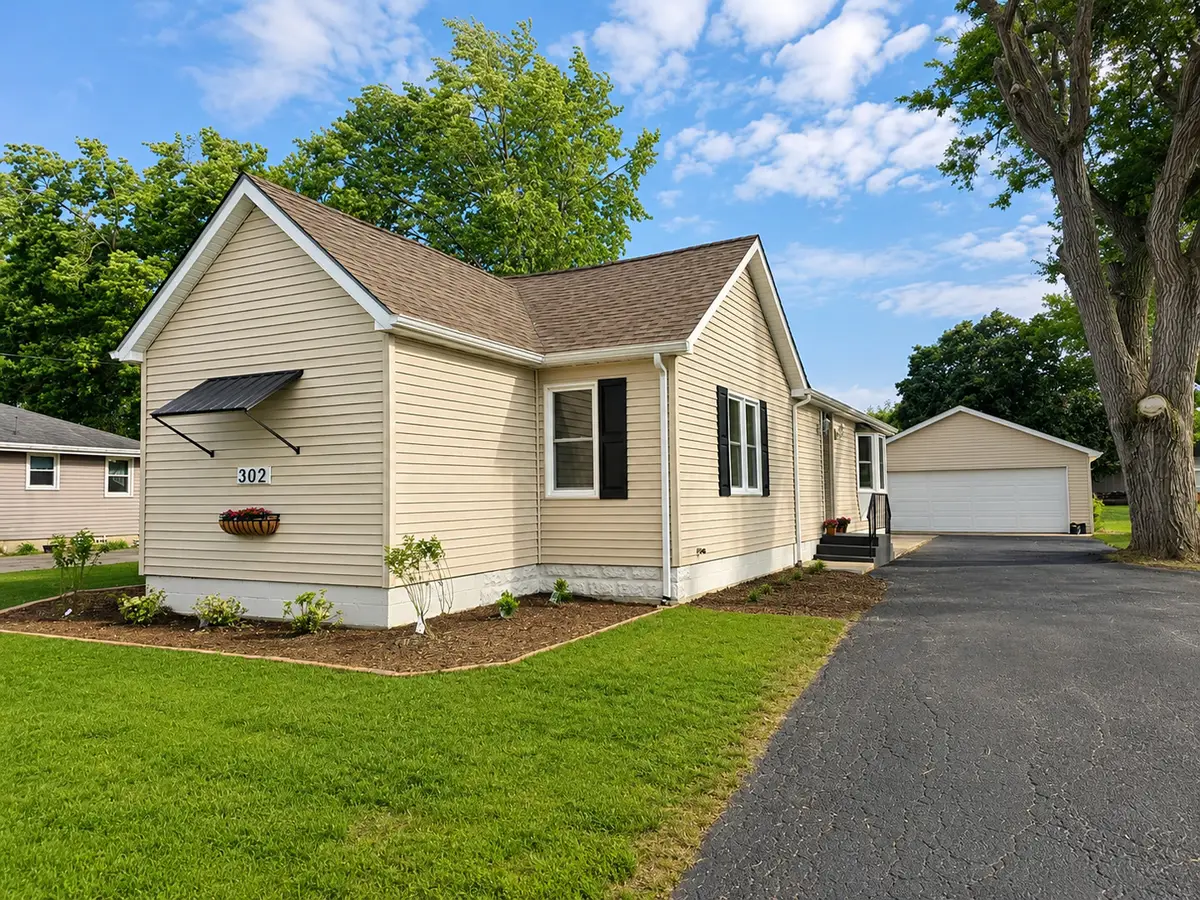 302 E Fine Street, Ashkum, IL 60911 - #1
