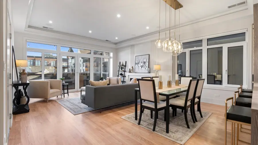 1356 W Walton Street #3W, Chicago, IL 60642 - #2