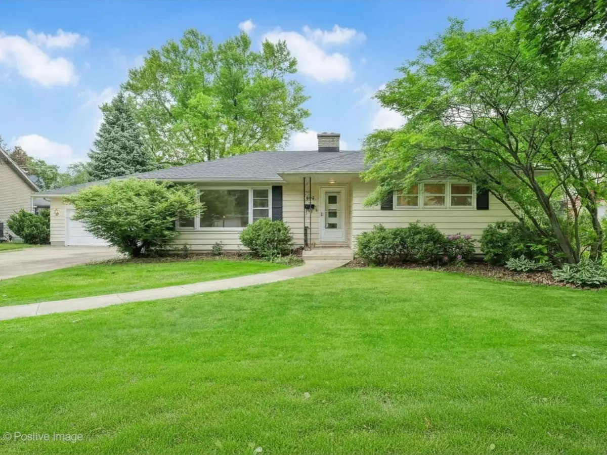 545 Claremont Avenue, West Chicago, IL 60185 - #1