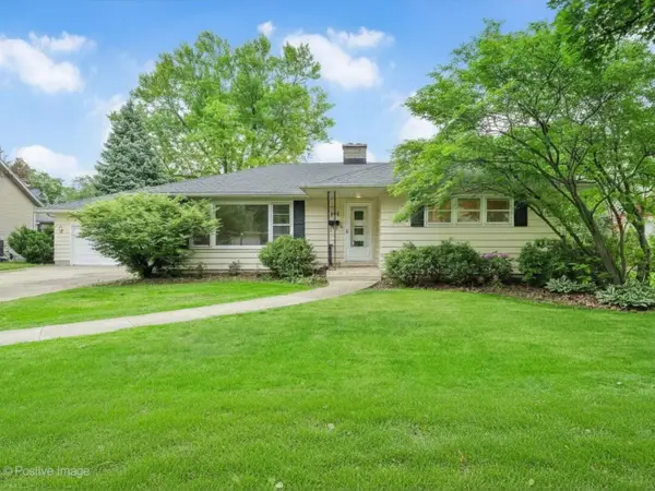545 Claremont Avenue, West Chicago, IL 60185