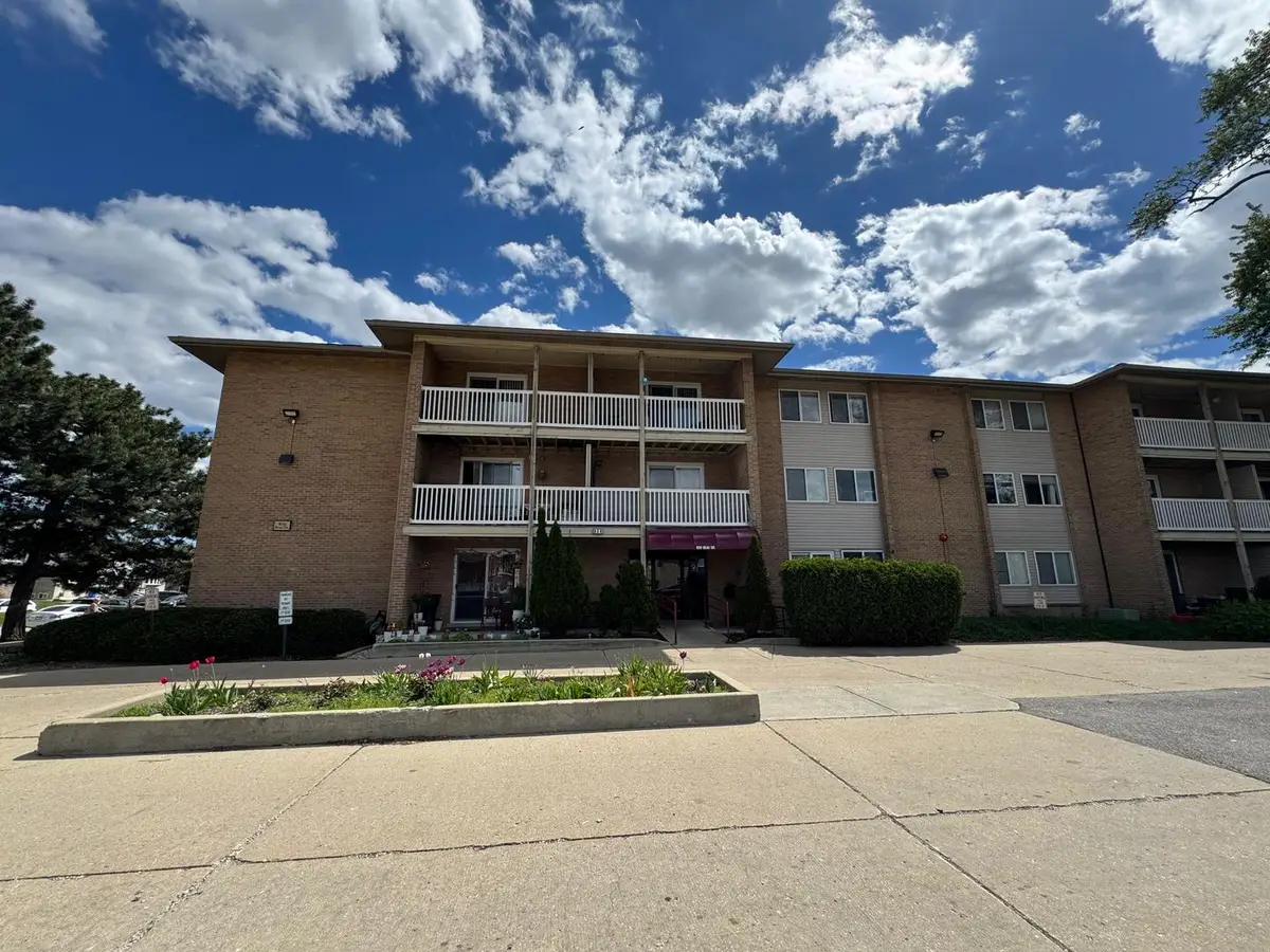 920 Beau Drive, Des Plaines, IL 60016 - #1
