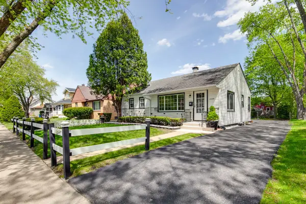 1009 Westmoreland Avenue, Waukegan, IL 60085