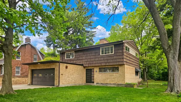 645 Judge Avenue, Waukegan, IL 60085