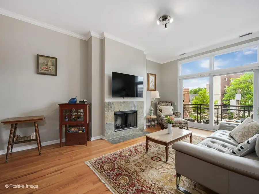 2089 W Wabansia Avenue #202, Chicago, IL 60647 - #3