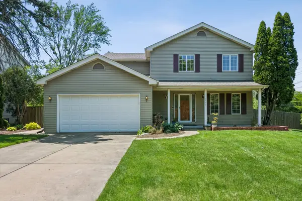 2142 N Summit Street, Wheaton, IL 60187