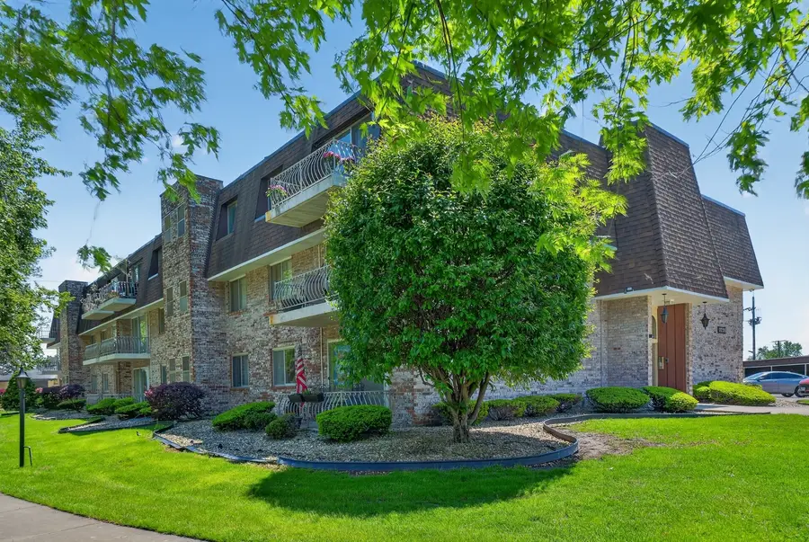 3235 S Manor Drive #104, Lansing, IL 60438 - #3