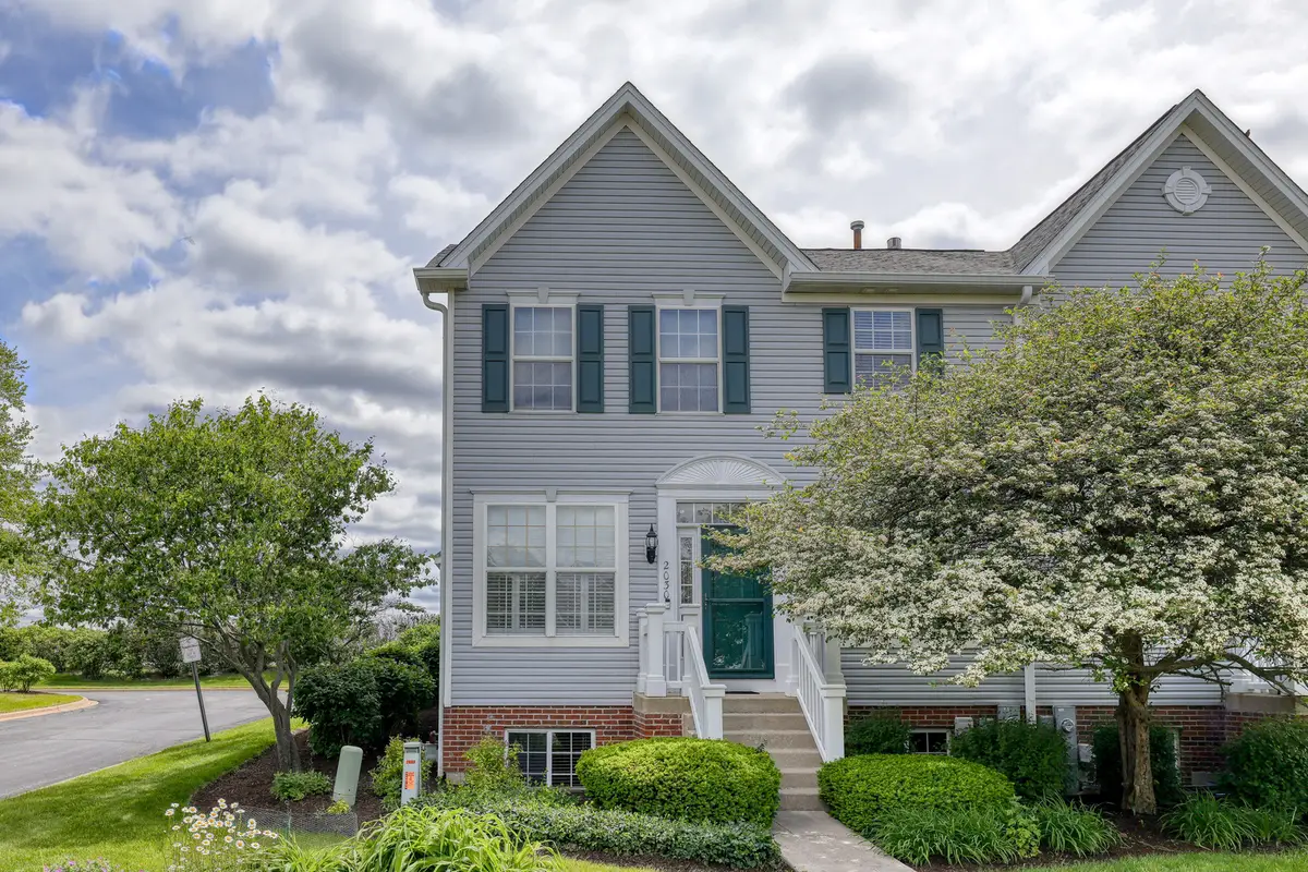 2030 Peterson Place, Batavia, IL 60510 - #1