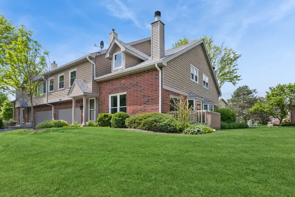 1505 Barrymore Drive #24-3, Darien, IL 60561
