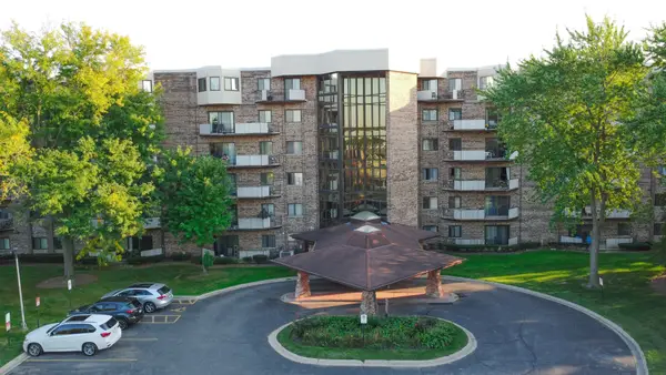 1275 E Baldwin Lane #507, Palatine, IL 60074