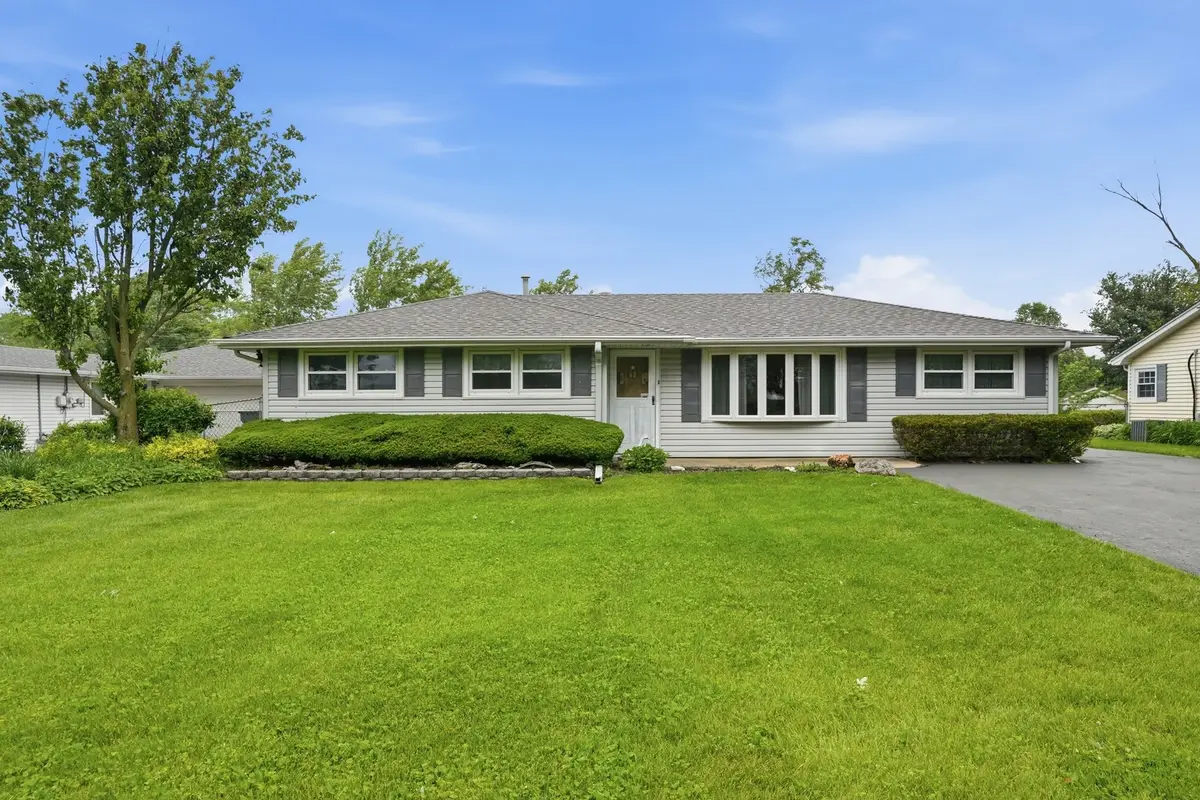 804 W Kent Avenue, Crete, IL 60417 - #1