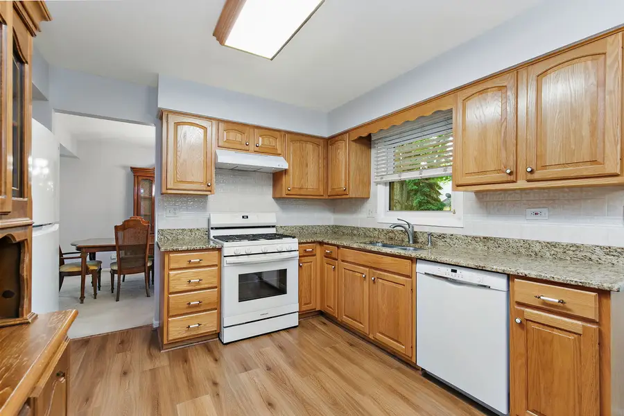 209 Briarheath Lane, Naperville, IL 60565 - #3