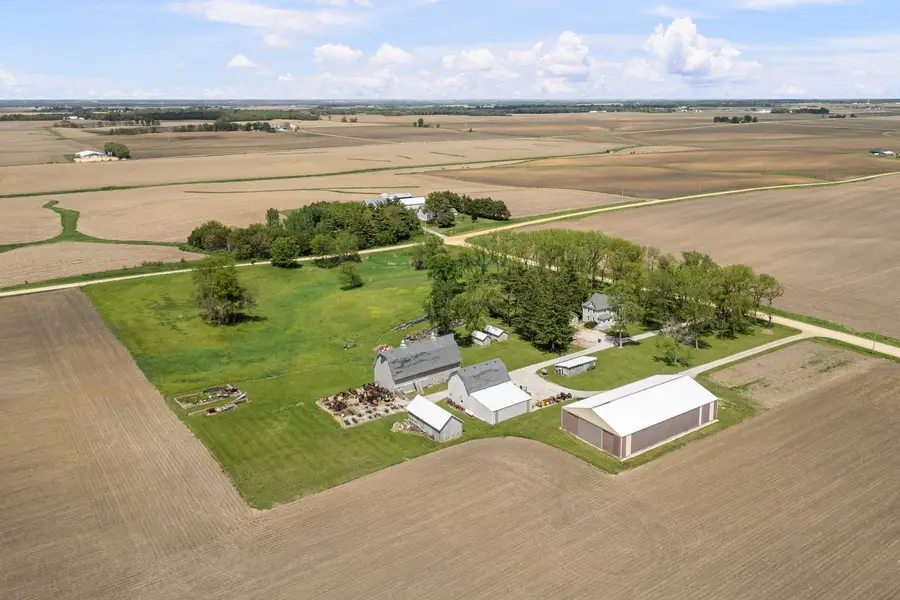 24880 145th Avenue, Eldridge, IA 52748 - #2