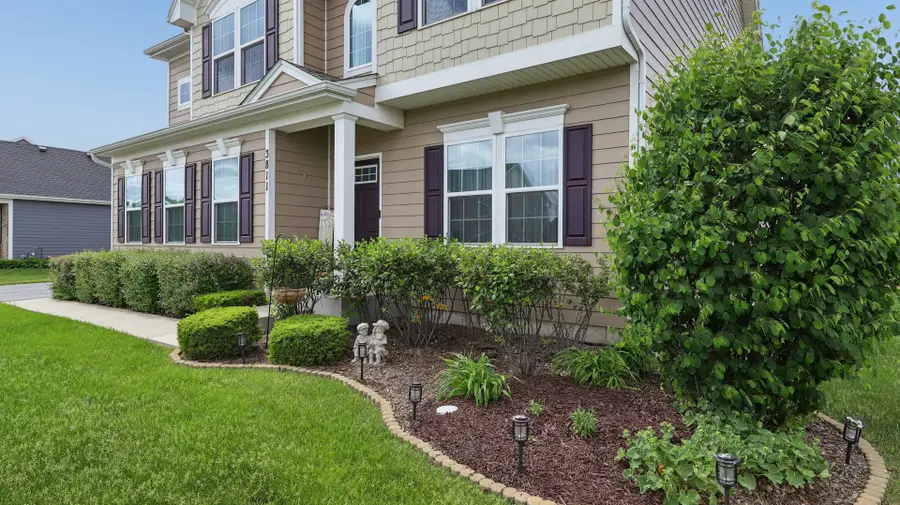 3811 Ivy Lane, Elgin, IL 60124 - #2